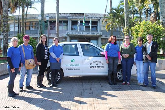 Prefeita Neuza Pessuti, entrega carro zero Km para Secretaria de Saúde.